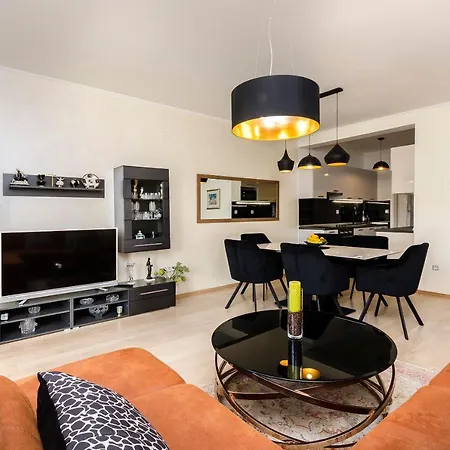 Golden Oasis Apartamento *